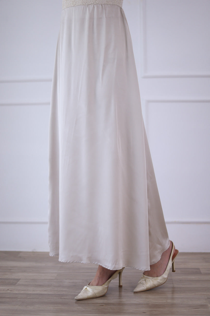 Glow Satin Skirt in Creme