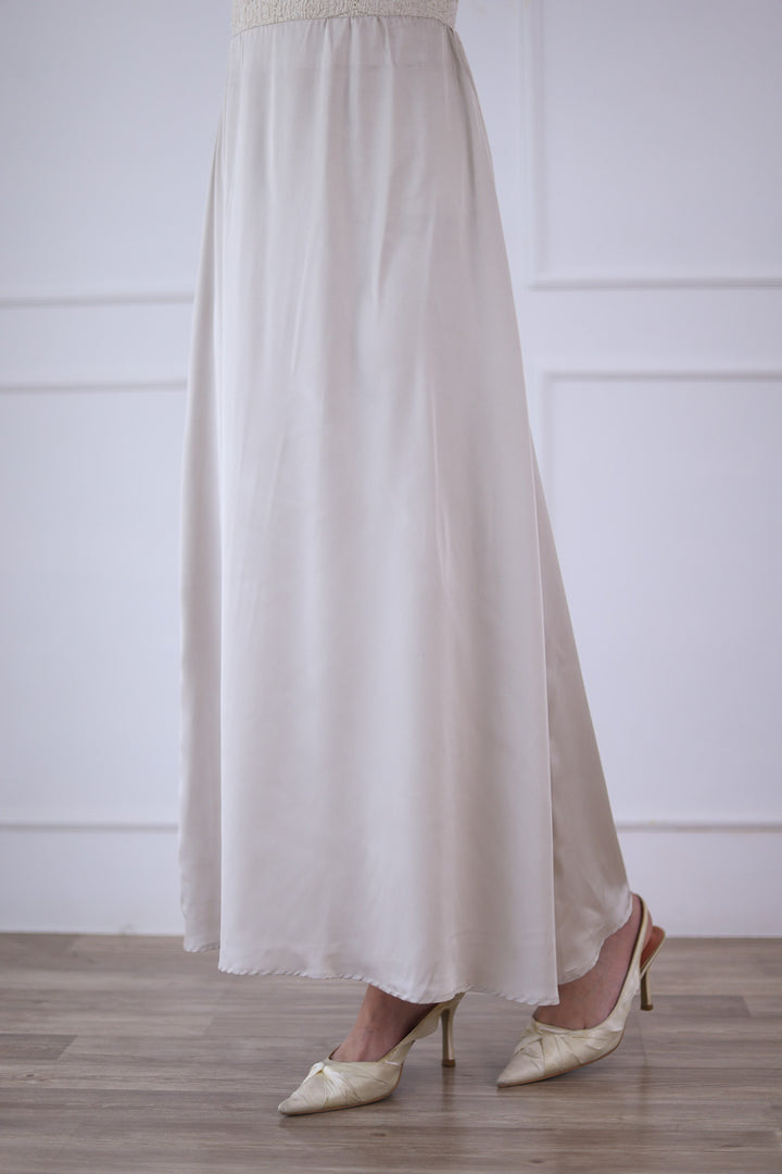 Glow Satin Skirt in Creme