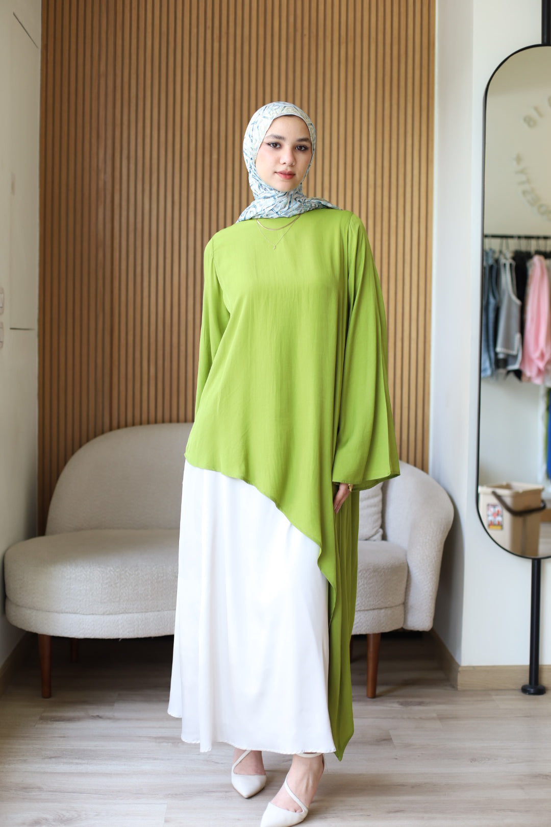 Reya asymmetrical Top In Lime