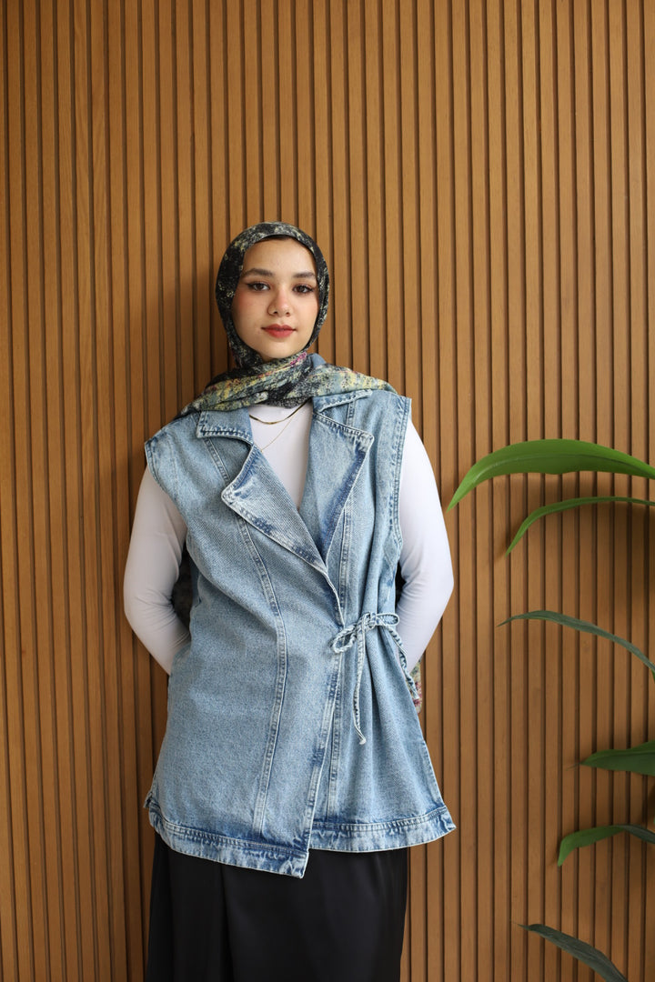 Urban denim vest