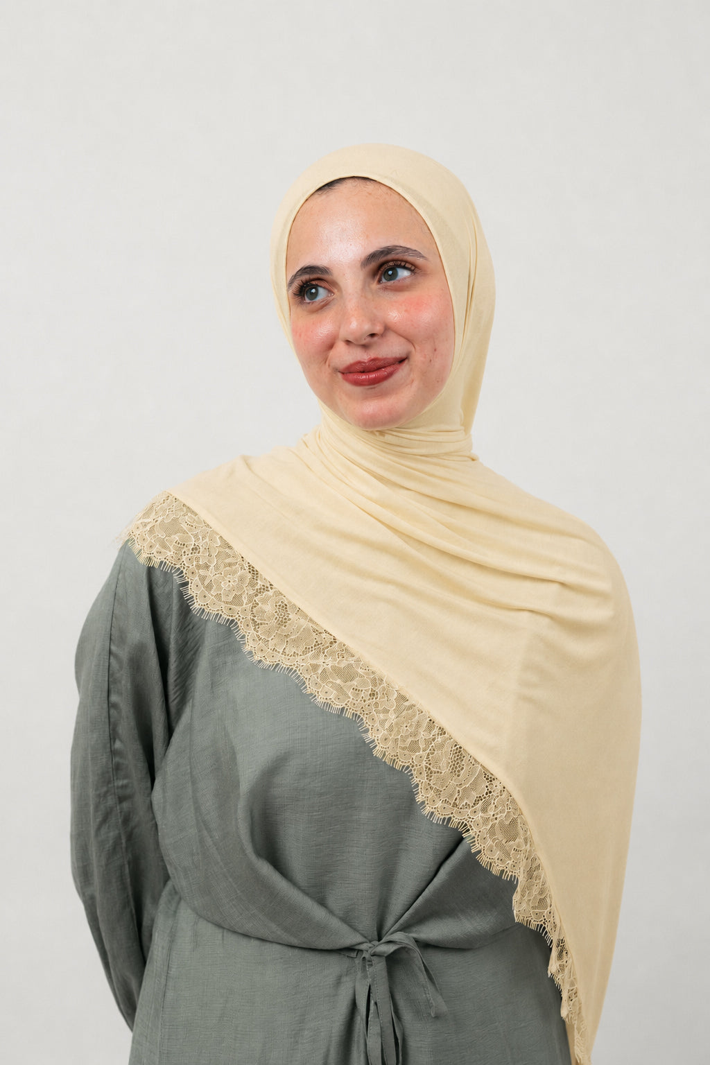 Lace Jersey Set in Pastel Yellow