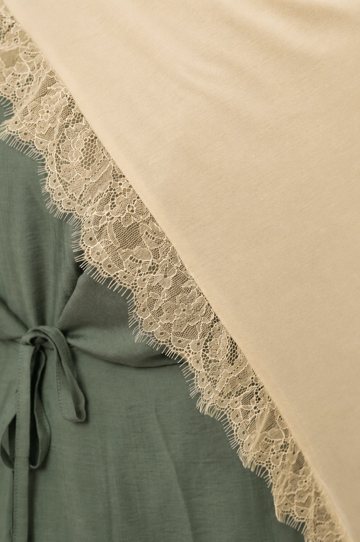 Lace Jersey Set in Pastel Yellow
