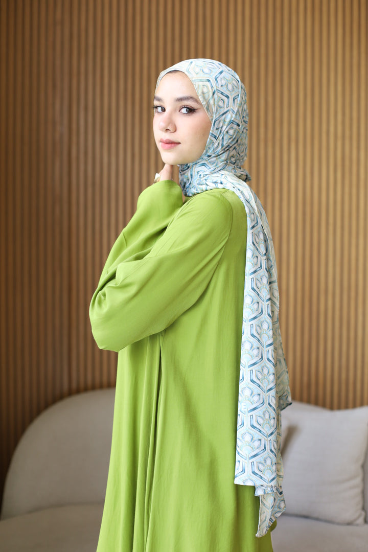 Reya asymmetrical Top In Lime