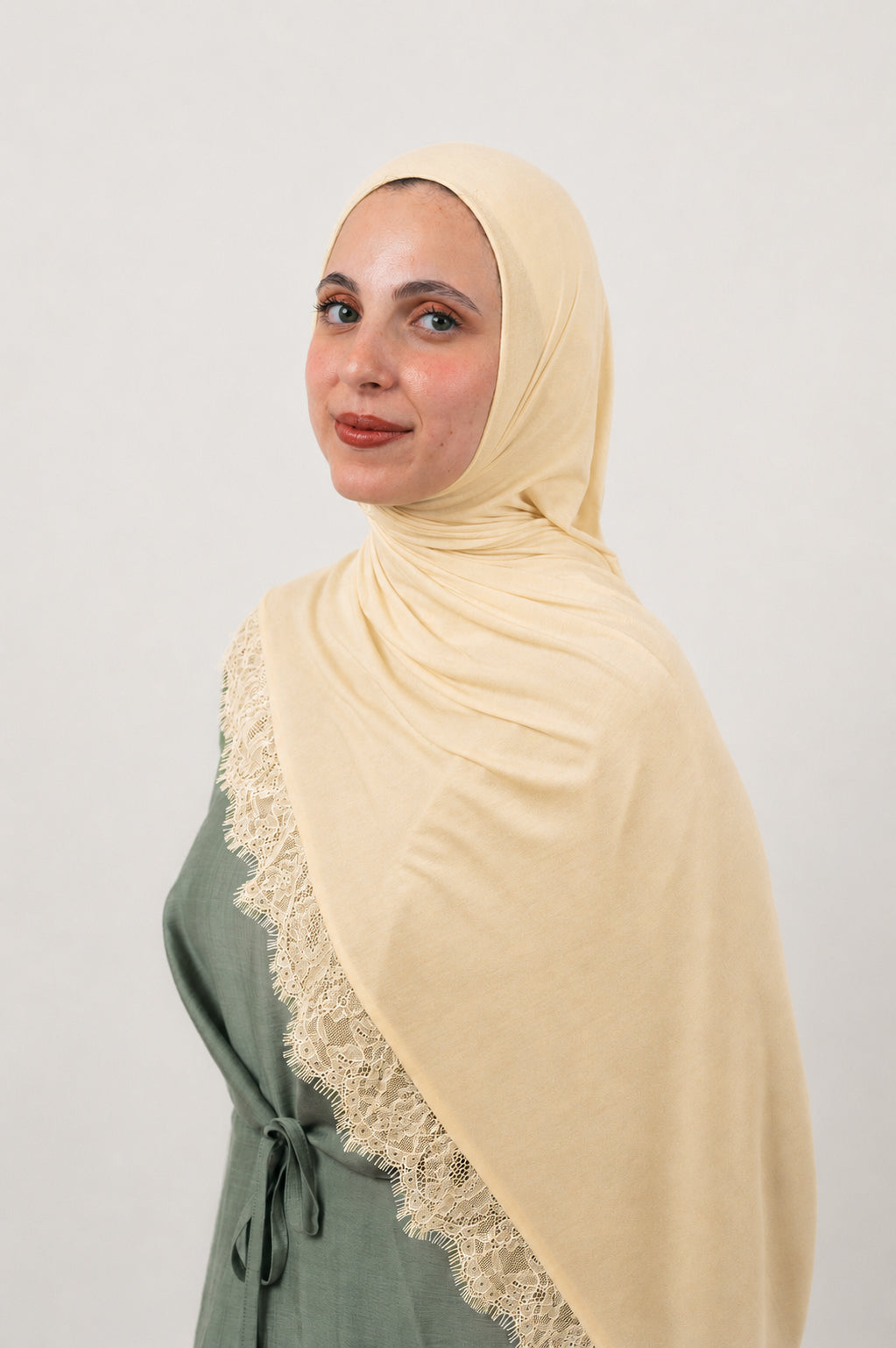 Lace Jersey Set in Pastel Yellow
