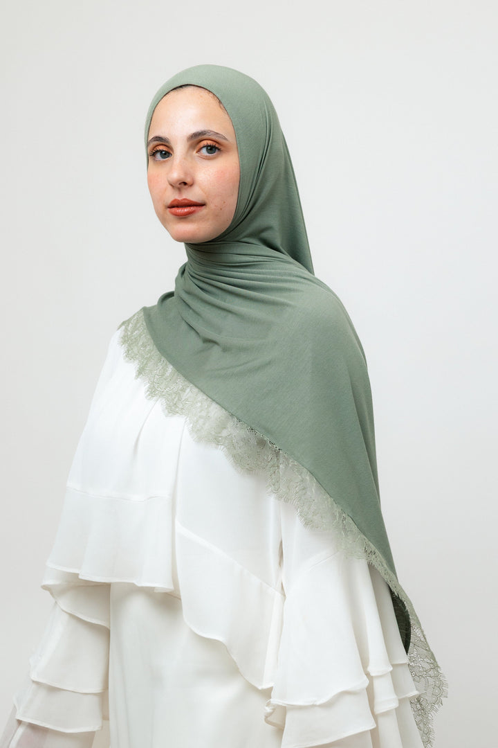 Lace Jersey Set in Pistachio