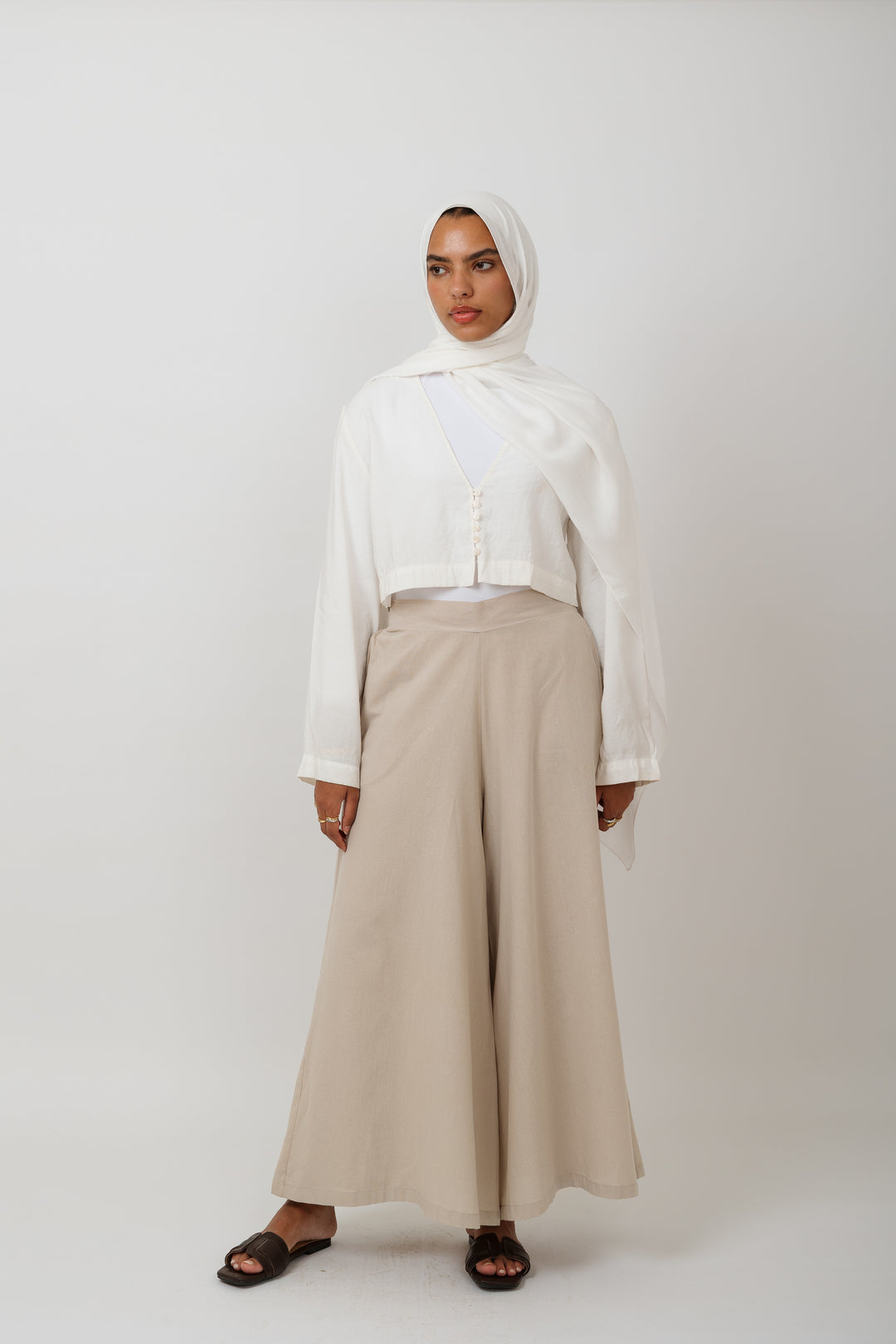 Flow wide leg pants in Beige
