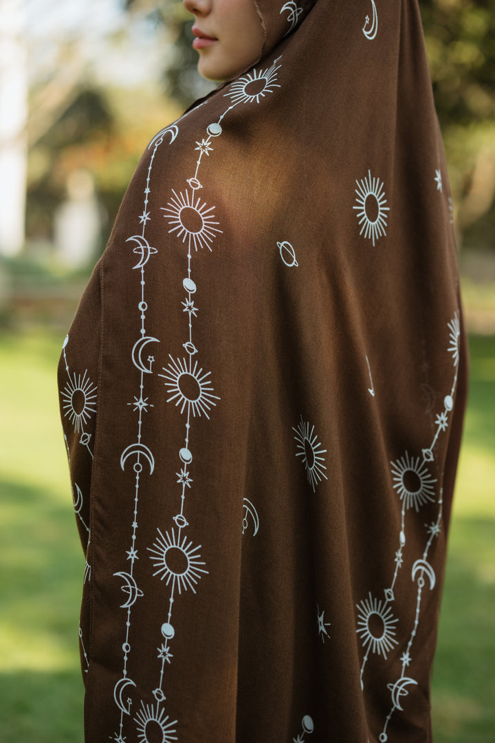 Najm in Brown