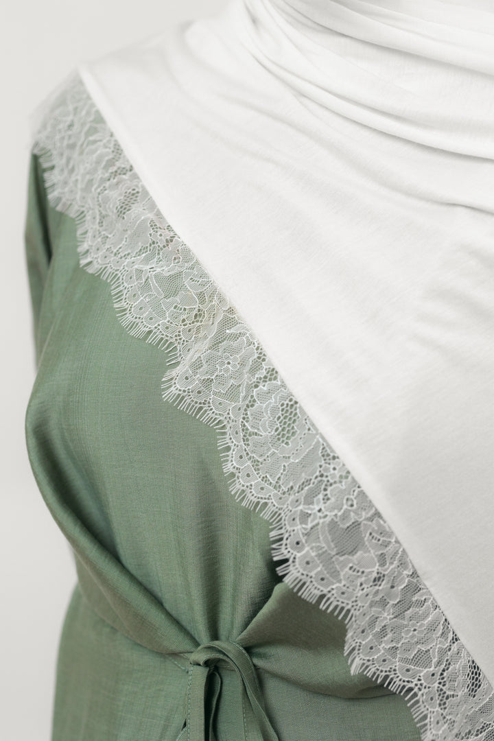 Lace Jersey Set in Off White