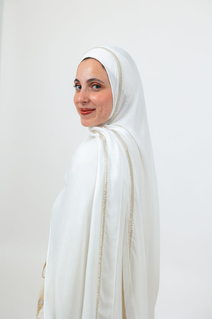 Apresmidi Modal in Off White