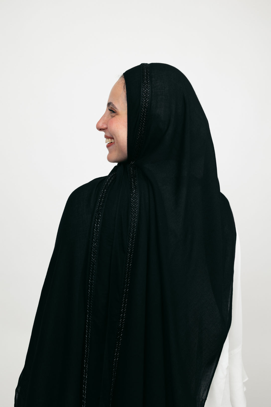 Apresmidi Modal in Black