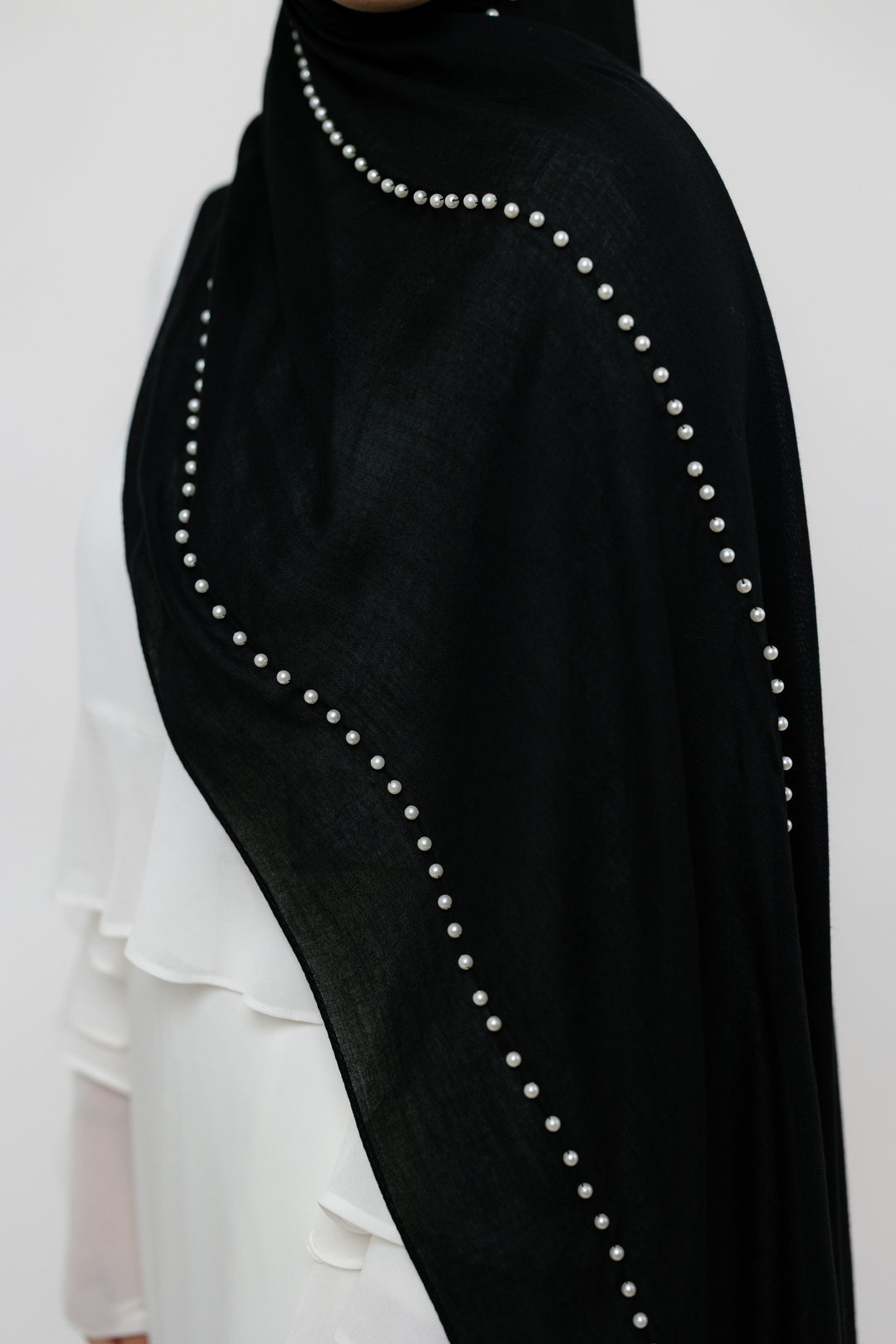 Pearl Modal in Black