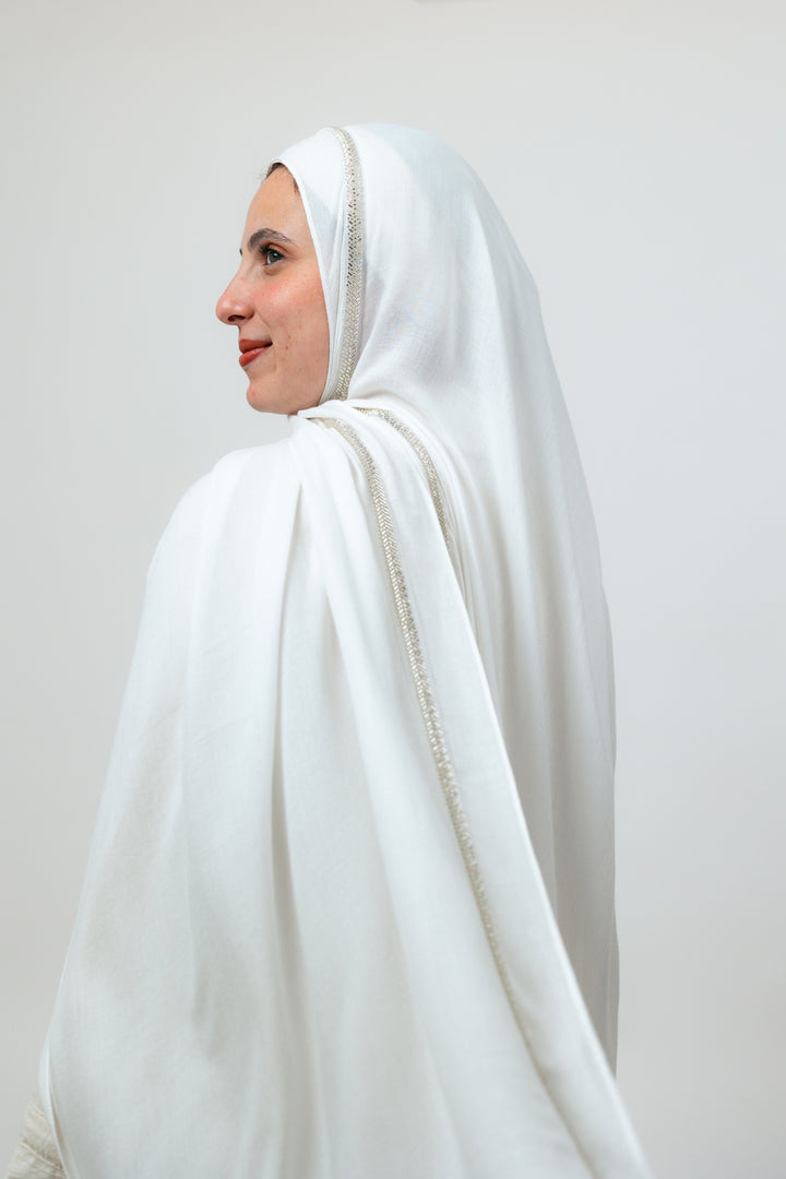 Apresmidi Modal in Off White