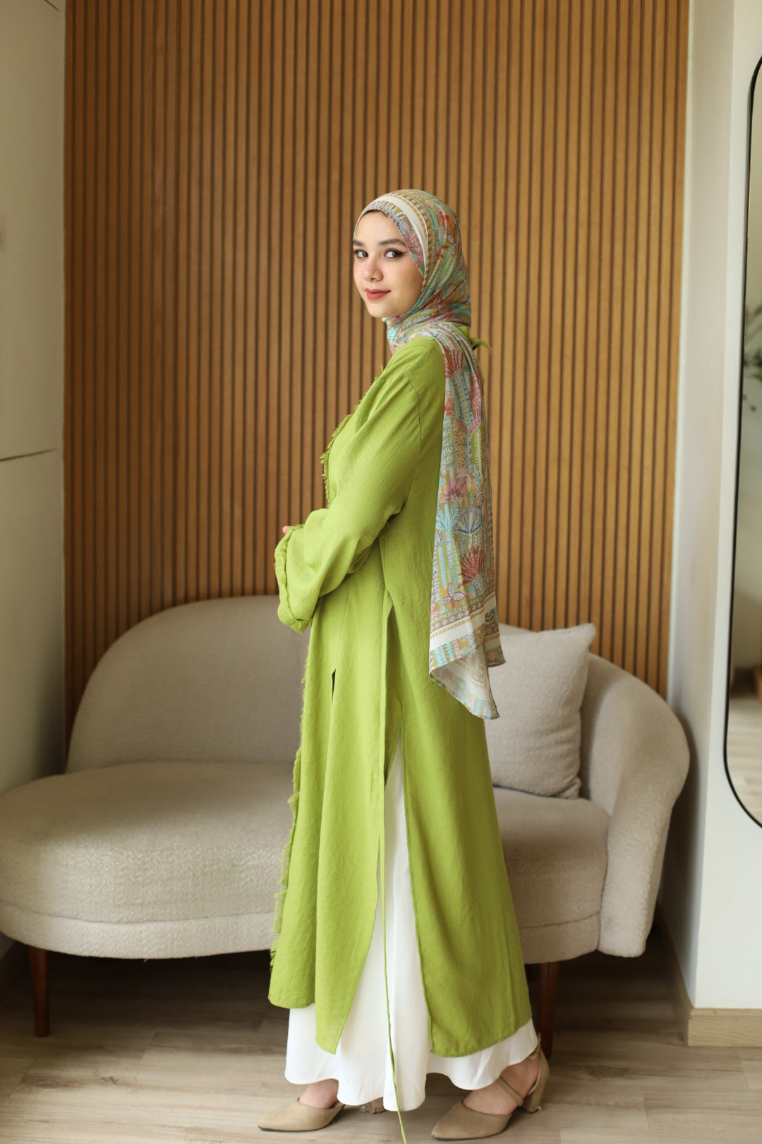 Noura Fringe kimono In Lime