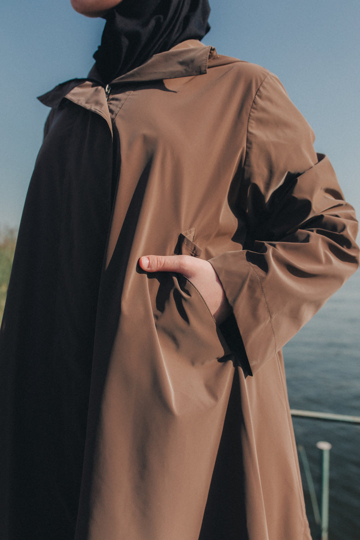 Rain Drops Jacket in Coffee