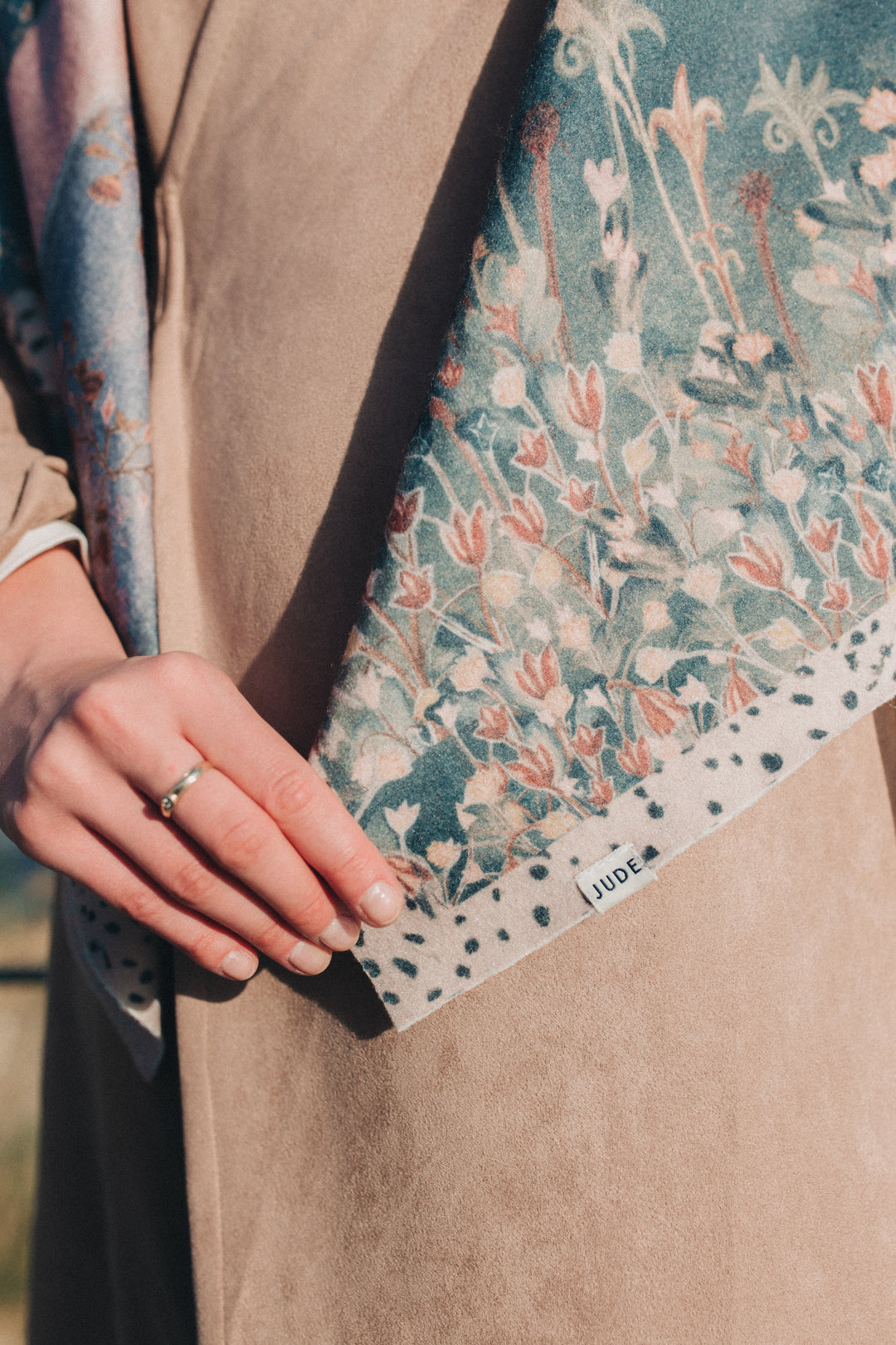Blossom winter scarf