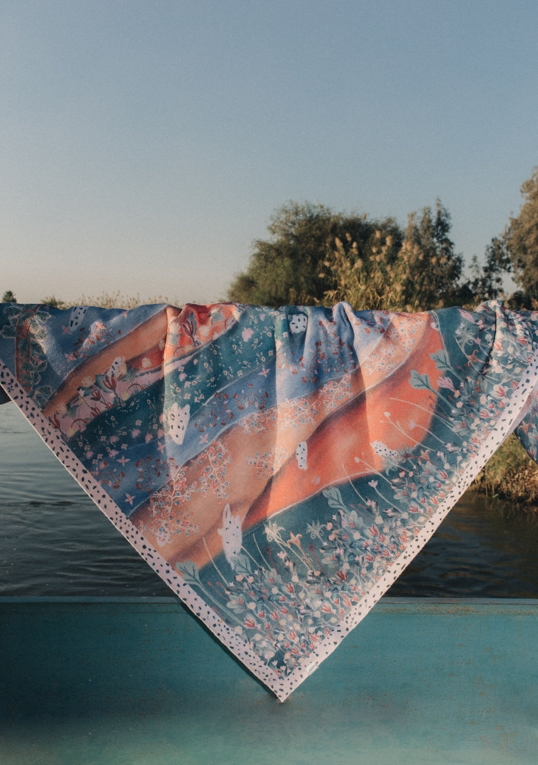 Blossom winter scarf