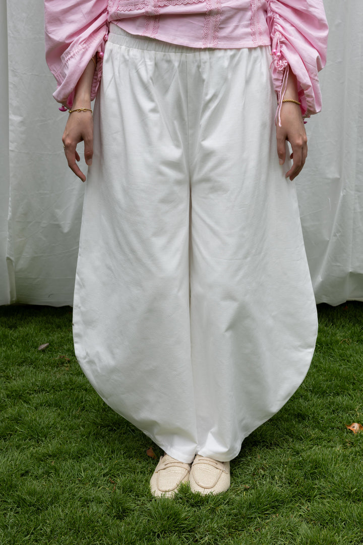 Barrel pants in White